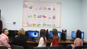 Детальніше про статтю Відкриття лінгафонного кабінету на філфаку УжНУ