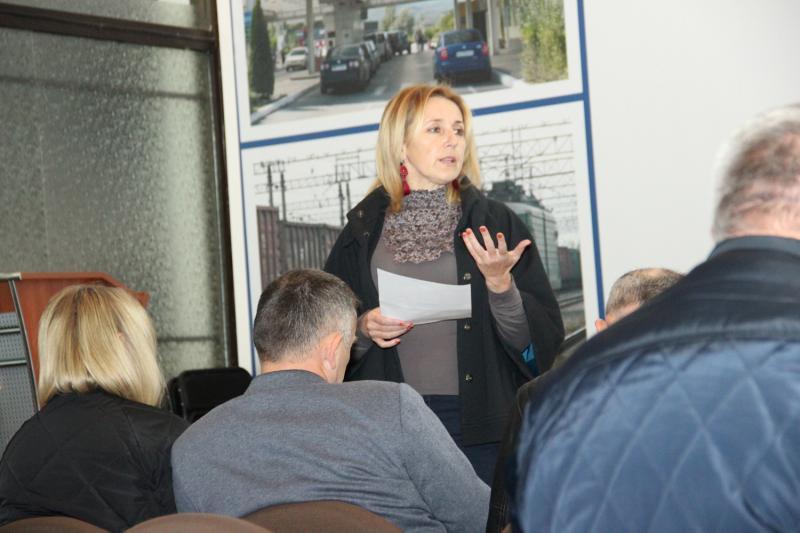 Ви зараз переглядаєте Курс із сучасного документознавства та професійної комунікації для закарпатських митників