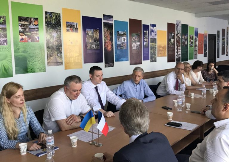 Керівництво та викладачі УжНУ спілкуються з чеською делегацією