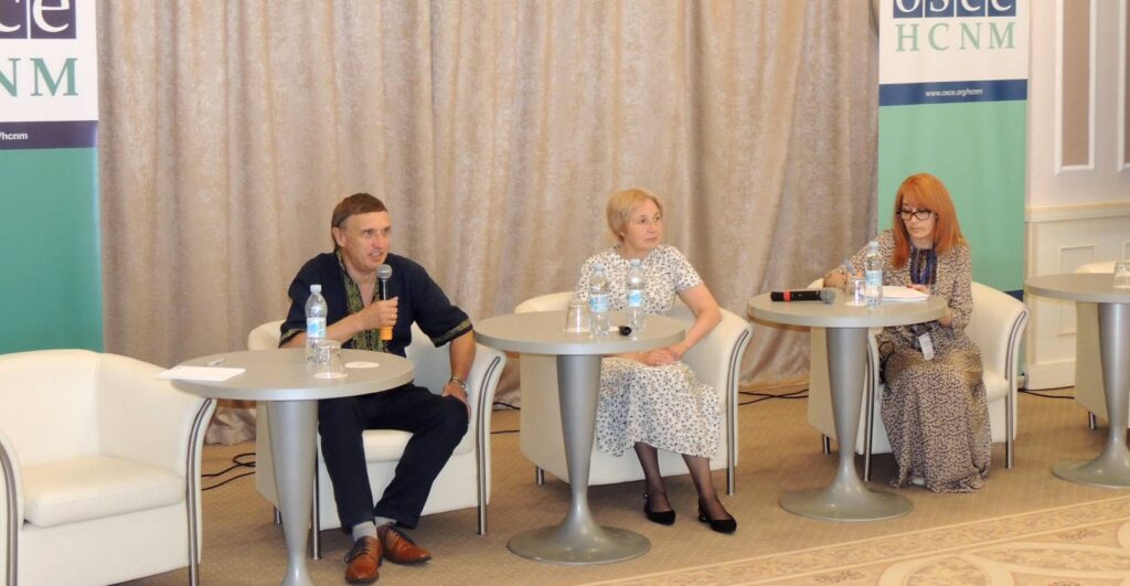 Виступає Юрій Кононенко