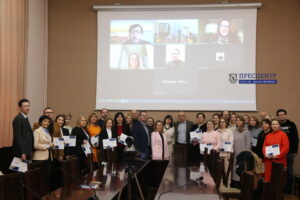 Детальніше про статтю «Глобальна академічна комунікація»: успішне завершення міжнародної програми у Львівському університеті