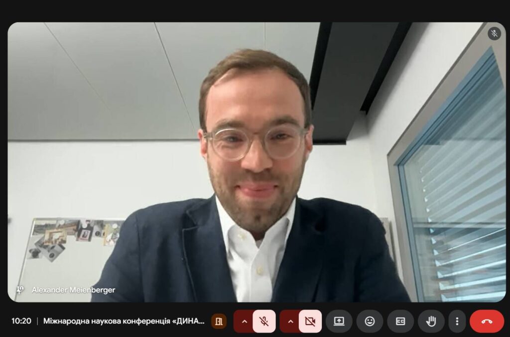 Александер Маєнбергер